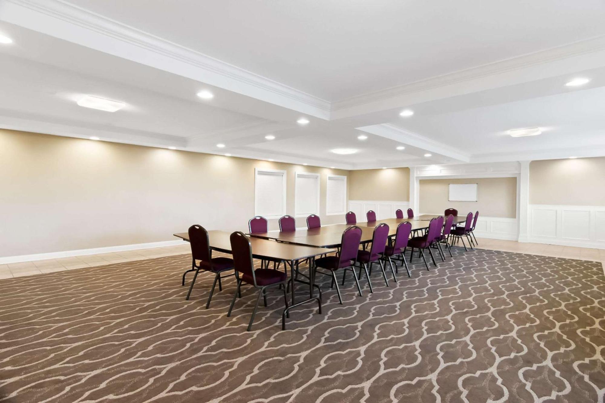 Comfort Inn Hebron-Lowell Area Dinwiddie Екстер'єр фото